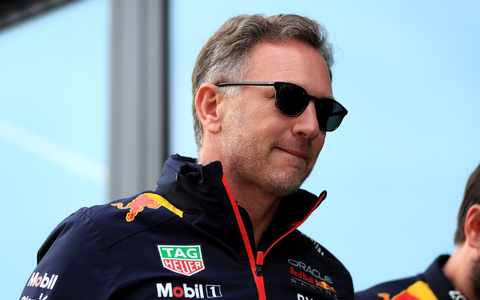 Dementierte, direkte Gespräche mit Lewis Hamilton über einen Red-Bull-Wechsel geführt zu haben: Rennstallchef Christian Horner. - Foto: Bradley Collyer/PA Wire/dpa/Archiv