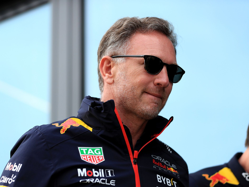 Dementierte, direkte Gespräche mit Lewis Hamilton über einen Red-Bull-Wechsel geführt zu haben: Rennstallchef Christian Horner. - Foto: Bradley Collyer/PA Wire/dpa/Archiv