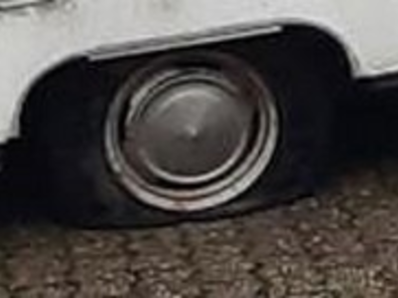 BPOL NRW: Alles fing mit einem Platten an - Bundespolizei zieht Wohnwagen aus dem Verkehr - diverse Kennzeichen und Fahrzeugpapiere waren zur Fahndung ausgeschrieben - Foto: presseportal.de