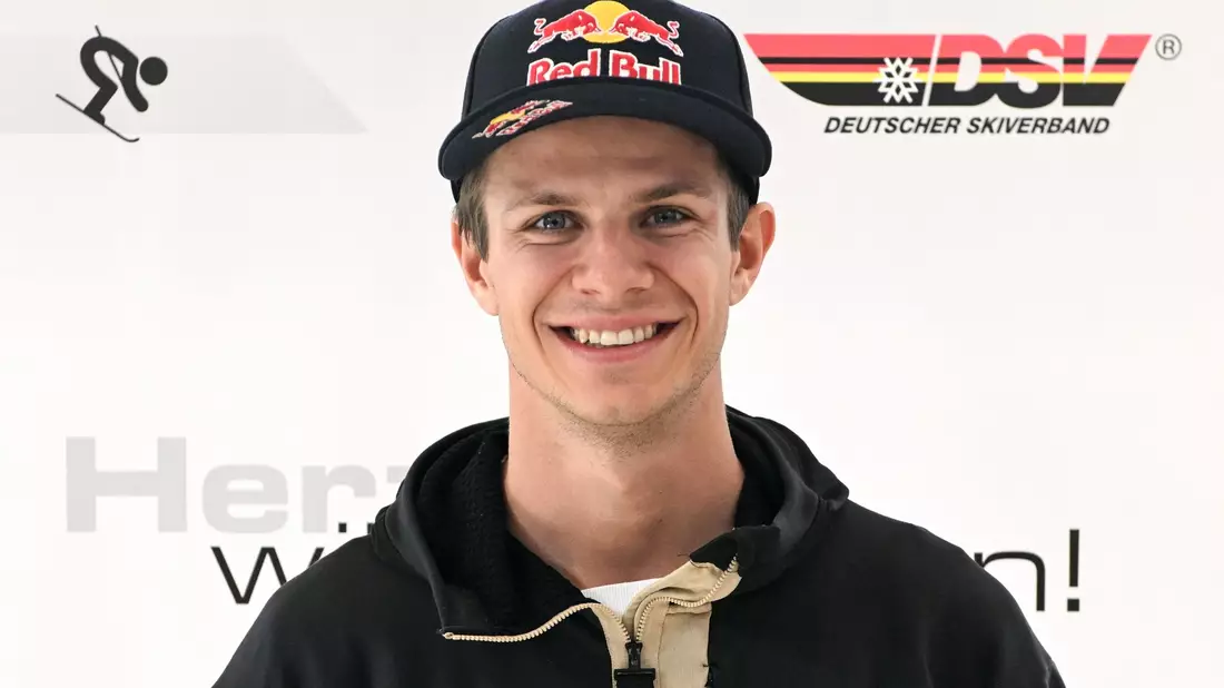 Skispringer Andreas Wellinger zeigt sich zum Saisonstart in Bestform. - Bild: Jens Niering/dpa