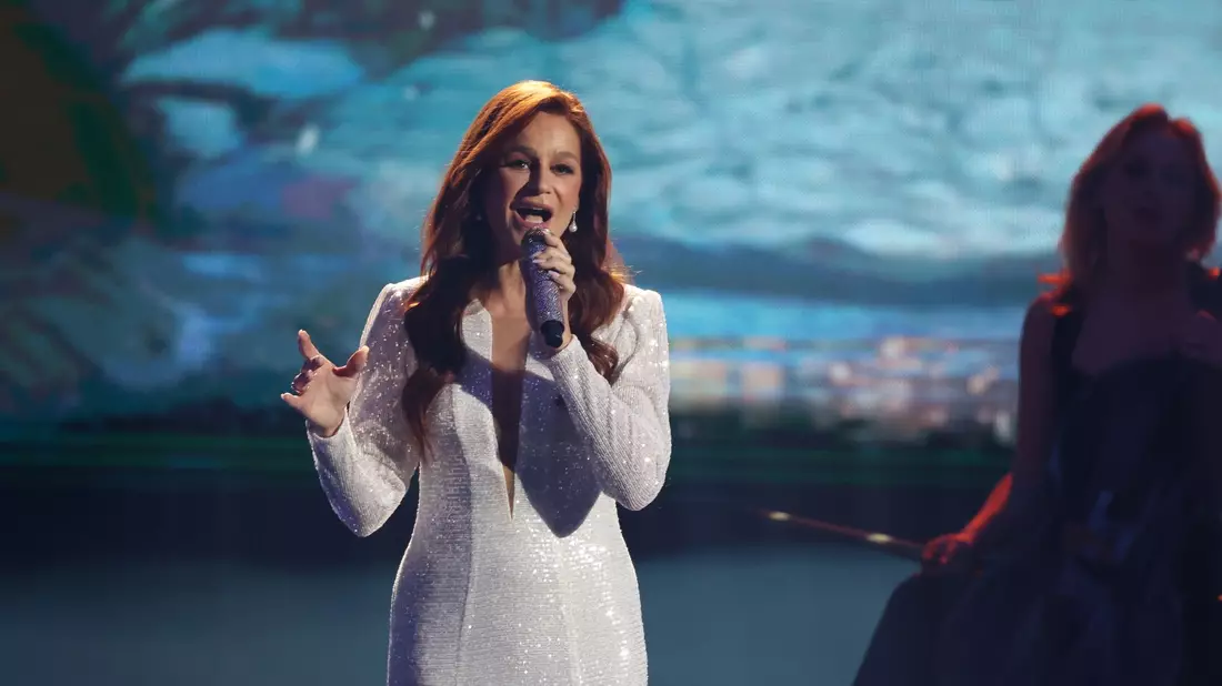 Andrea Berg ist mit ihrem Weihnachts-Album direkt auf Platz eins der deutschen Charts gestürmt. - Bild: Joerg Carstensen/dpa pool/dpa