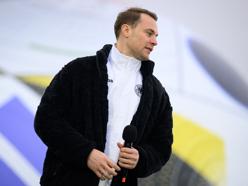 Fußball-Nationaltorhüter Manuel Neuer denkt noch nicht ans Aufhören. - Foto: Bernd von Jutrczenka/dpa