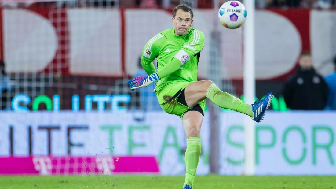 Ist nach seiner langen Verletzungspause wieder Stammtorwart beim FC Bayern München: Manuel Neuer. - Bild: Rolf Vennenbernd/dpa