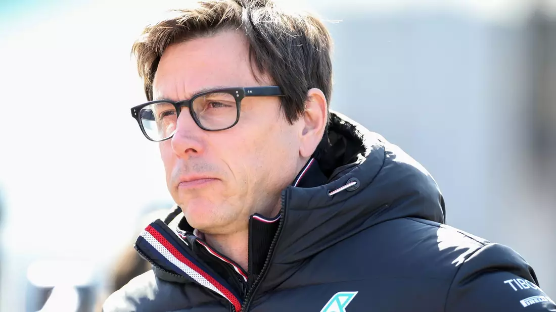 Mercedes-Teamchef Toto Wolff zeigte sich genervt. - Bild: Bradley Collyer/Press Association/dpa