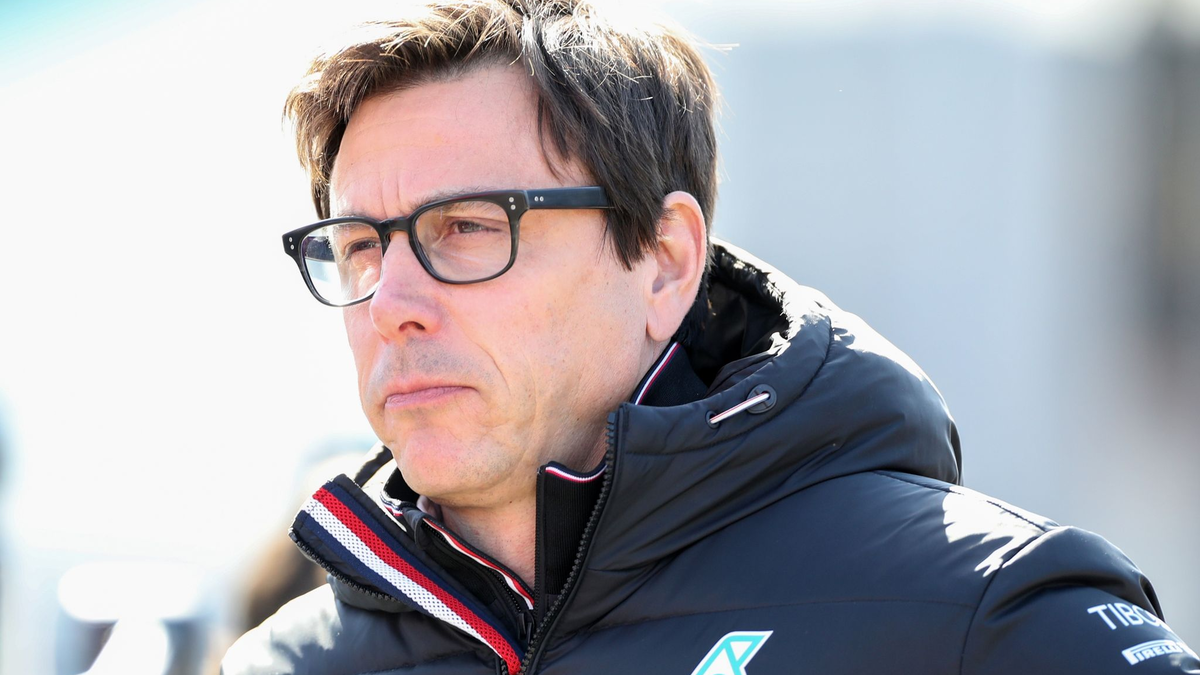 Mercedes-Teamchef Toto Wolff zeigte sich genervt. - Foto: Bradley Collyer/Press Association/dpa