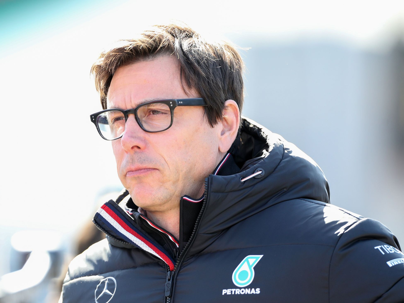 Mercedes-Teamchef Toto Wolff zeigte sich genervt. - Foto: Bradley Collyer/Press Association/dpa