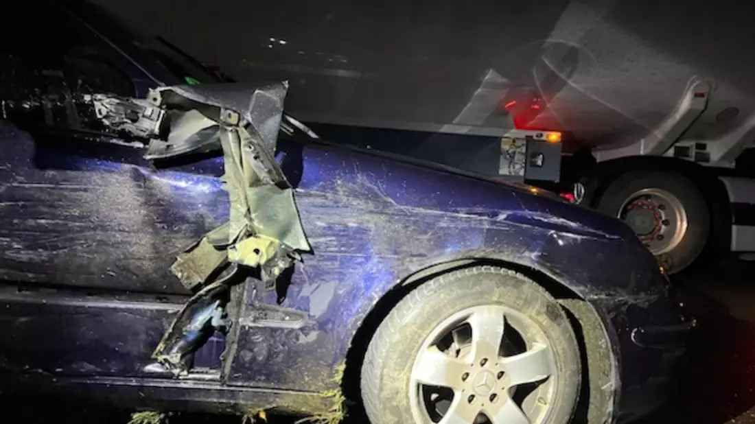 POL-WOB: Wolfsburg - Verkehrsunfall mit zwei verletzten Personen und 20.000 Euro Sachschaden - Bild: presseportal.de