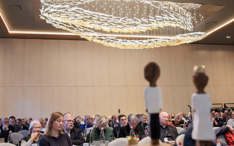 Delegierte der Vollversammlung des Zentralkomitees der deutschen Katholiken (ZDK). - Foto: Carsten Koall/dpa Delegierte der Vollversammlung des Zentralkomitees der deutschen Katholiken (ZDK). - Foto: Carsten Koall/dpa