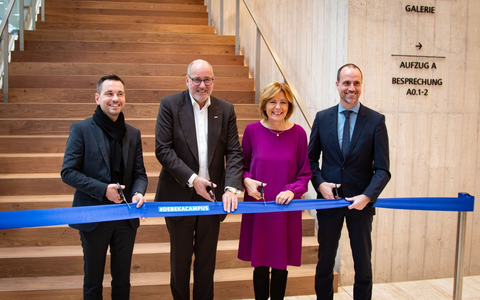 Debeka eröffnet Erweiterungsbau der Unternehmenszentrale/ Debeka-Vorstandschef Brahm: Eine Investition, die sich auch für Mitglieder rechnet - Foto: presseportal.de