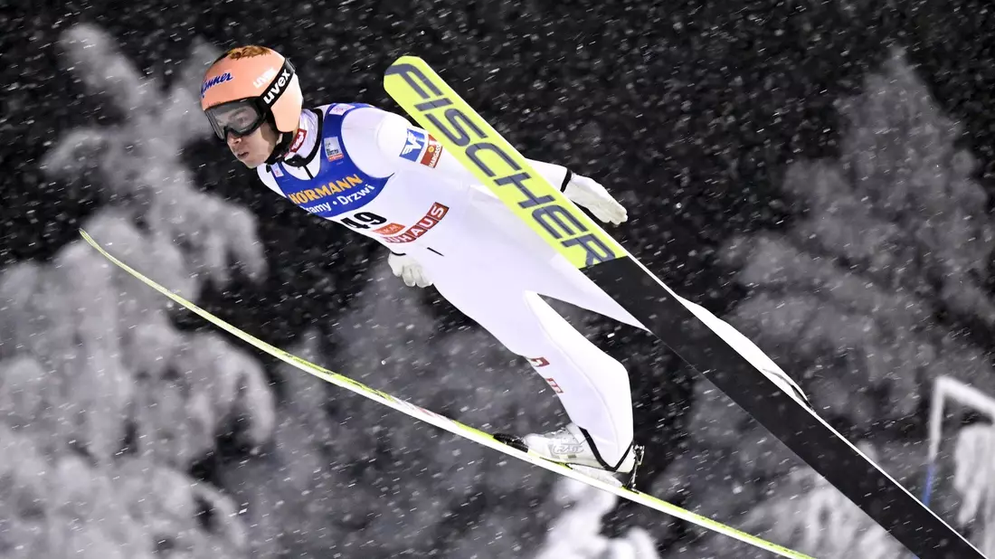 Siegte in Finnland: Stefan Kraft. - Bild: Jussi Nukari/Lehtikuva/AP/dpa