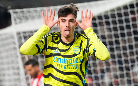 Kai Havertz vom FC Arsenal jubelt nach seinem Tor. - Foto: Kirsty Wigglesworth/AP/dpa