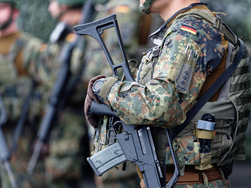 Unionsfraktionsvize Johann Wadephul hält die Einführung einer Dienstpflicht in der Bundeswehr für unverzichtbar. - Foto: Henning Kaiser/dpa