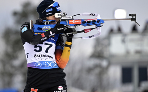 Franziska Preuß hat beim Weltcup in Östersund den Sieg nur hauchdünn verpasst. - Foto: Anders Wiklund/TT News Agency/AP