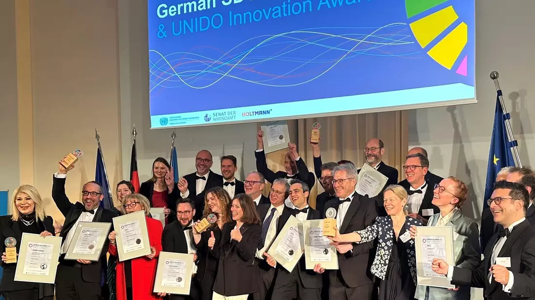 Die Gewinner des German SDG-Award & UNIDO Innovation Award / Der Senat der Wirtschaft würdigt die Gewinner des German SDG-Award & UNIDO Innovation Award - Bild: presseportal.de