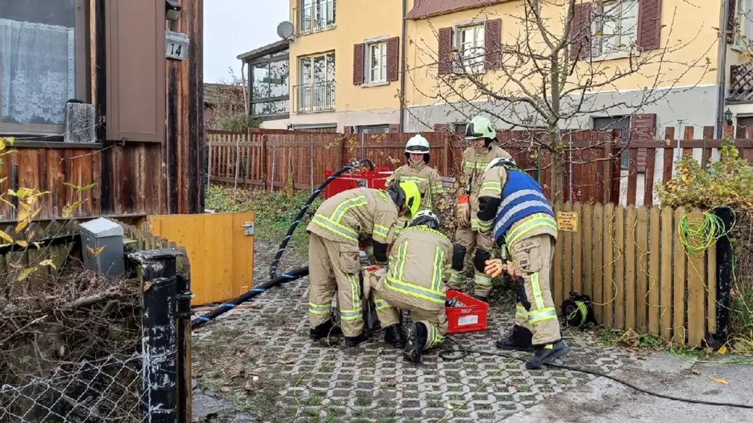 FW Konstanz: Ausgelaufener Heizöltank - Bild: presseportal.de