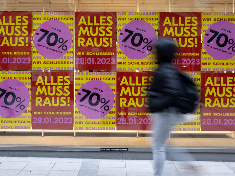 Die Zahl der großen Pleiten in Deutschland nimmt Kurs auf das Rekord-Niveau von 2020. - Foto: Sven Hoppe/dpa