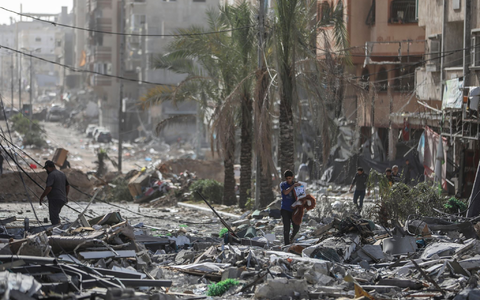 Die Verhandlungen ĂŒber eine VerlĂ€ngerung der Feuerpause im Gazastreifen gehen weiter. - Foto: Mohammed Hajjar/AP/dpa Die Verhandlungen ĂŒber eine VerlĂ€ngerung der Feuerpause im Gazastreifen gehen weiter. - Foto: Mohammed Hajjar/AP/dpa