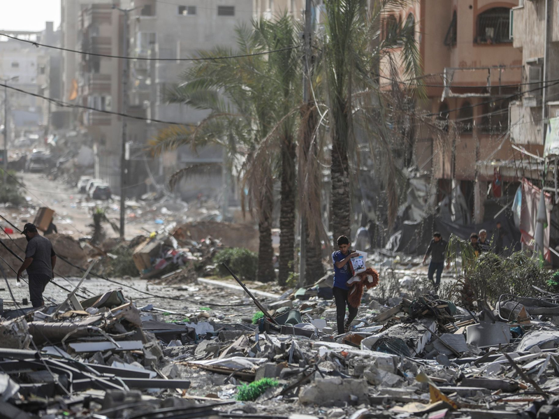 Die Verhandlungen über eine Verlängerung der Feuerpause im Gazastreifen gehen weiter. - Foto: Mohammed Hajjar/AP/dpa