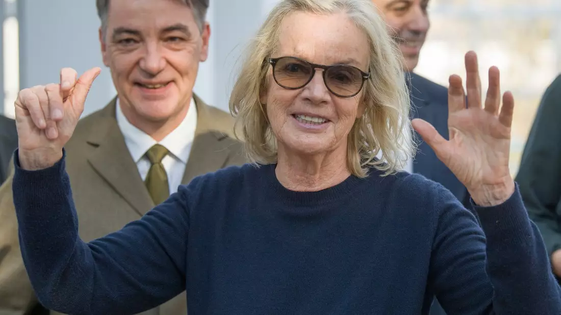 Die «Queen of Less»: Designerin Jil Sander wird 80. - Bild: picture alliance / Boris Roessler/dpa