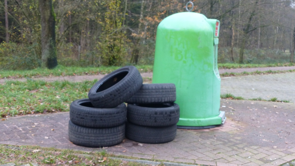 POL-CUX: Illegale Müllentsorgung - Zeugen gesucht - Foto: presseportal.de