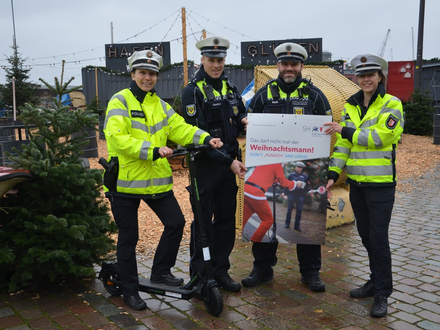 POL-MTK: Trickdiebinnen +++ Münzautomat aufgebrochen +++ Nach Ausweichmanöver mit Baum kollidiert - Mercedes flüchtig +++ Drogenerkennung im Straßenverkehr - Kontrollen +++ Plakataktion #gegenGewaltanFrauen - Foto: presseportal.de