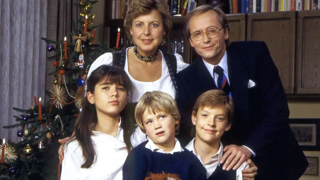 Lindenstraße Special: 35 Jahre Weihnachten ab 6. Dezember zum Streamen nur auf ARD Plus - Bild: presseportal.de