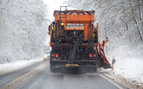 In Rheinland-Pfalz hat es am Montagmorgen bis in die Niederungen geschneit. - Foto: Harald Tittel/dpa