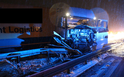 API-TH: LKW-Unfall mit hohem Sachschaden - Foto: presseportal.de