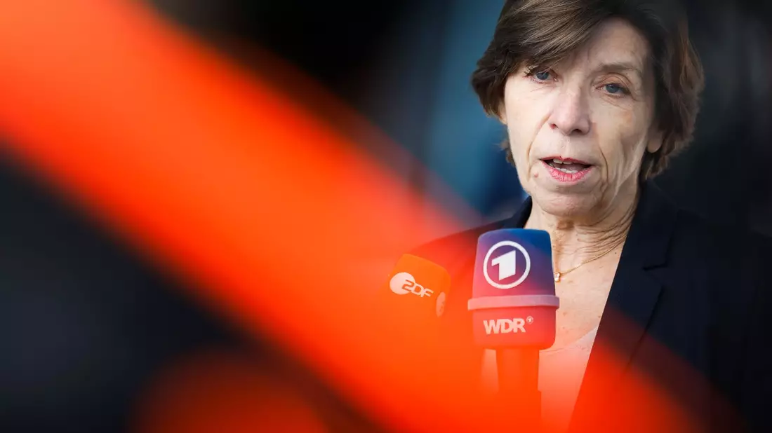 Die Außenministerin Frankreichs: Catherine Colonna. - Bild: Geert Vanden Wijngaert/AP/dpa