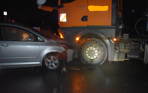 POL-NI: Verkehrsunfall - Foto: presseportal.de