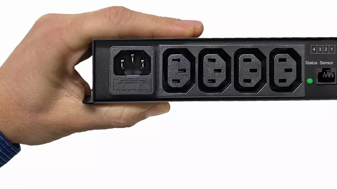 IP-Steckdose mit 4x IEC C13-Ausgängen - Bild: BellEquip GmbH über pressetext.de