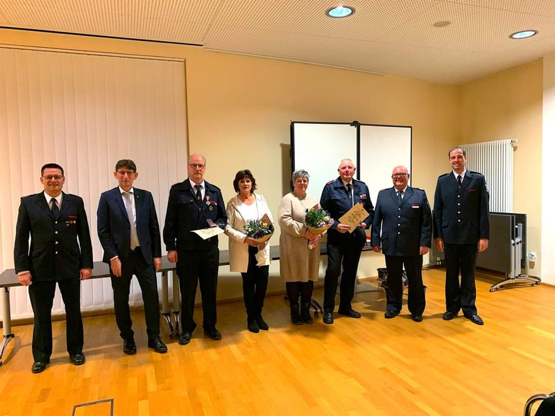 FW Selfkant: Ehrungen der Feuerwehr Selfkant für verdiente Kameraden - Foto: presseportal.de