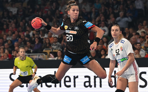 Emily Bölk hofft mit der DHB-Auswahl auf eine erfolgreiche WM, die nicht live im Free-TV zu sehen ist. - Foto: Sven Hoppe/dpa