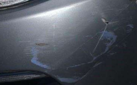 POL-SE: Halstenbek - Verkehrsunfallflucht nach Parkrempler - Polizei sucht Zeugen - Foto: presseportal.de