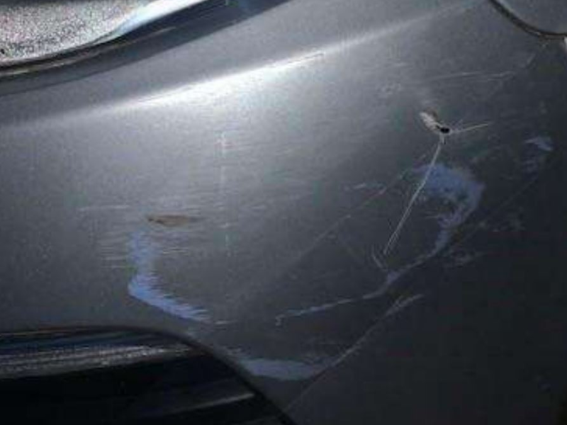 POL-SE: Halstenbek - Verkehrsunfallflucht nach Parkrempler - Polizei sucht Zeugen - Foto: presseportal.de