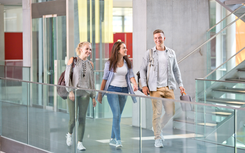 Info-Samstag an der FH Salzburg - Foto: FH Salzburg/wildbild/Freund über pressetext.de