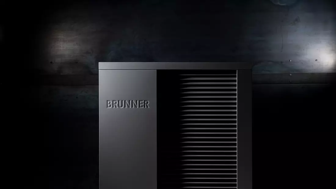 Noch mehr green Power, die Wärmepumpe BWP 13 green von Brunner / Clever kombiniert, die Wärmepumpe Ofenheizung als Heizungslösung für Einfamilienhäuser - Bild: presseportal.de