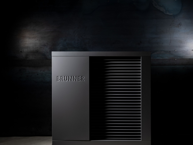 Noch mehr green Power, die Wärmepumpe BWP 13 green von Brunner / Clever kombiniert, die Wärmepumpe Ofenheizung als Heizungslösung für Einfamilienhäuser - Foto: presseportal.de