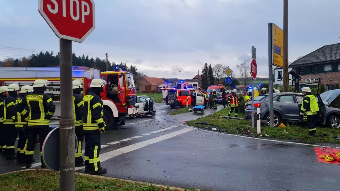 FW Sonsbeck: Verkehrsunfall mit zwei verletzten Personen - Bild: presseportal.de