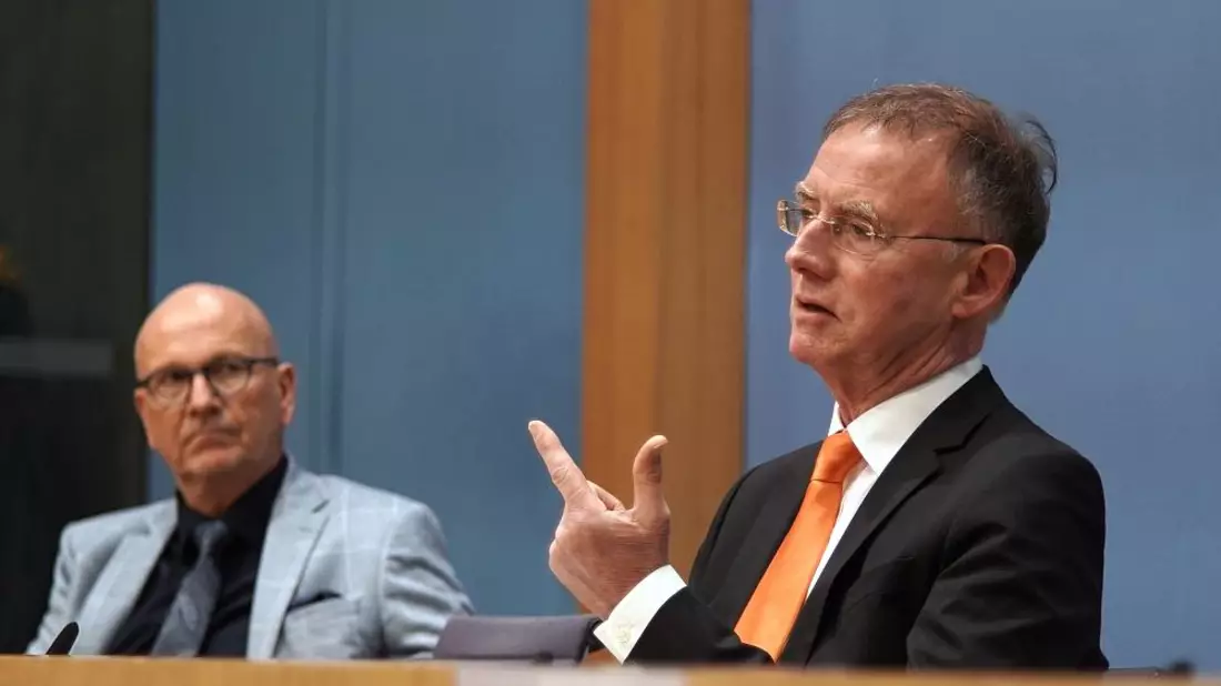 Der Präsident des Deutschen Städte- und Gemeindebundes, Uwe Brandl, und DStGB-Hauptgeschäftsführer Gerd Landsberg am 04.01.2023 in Berlin. - Bild: über dts Nachrichtenagentur