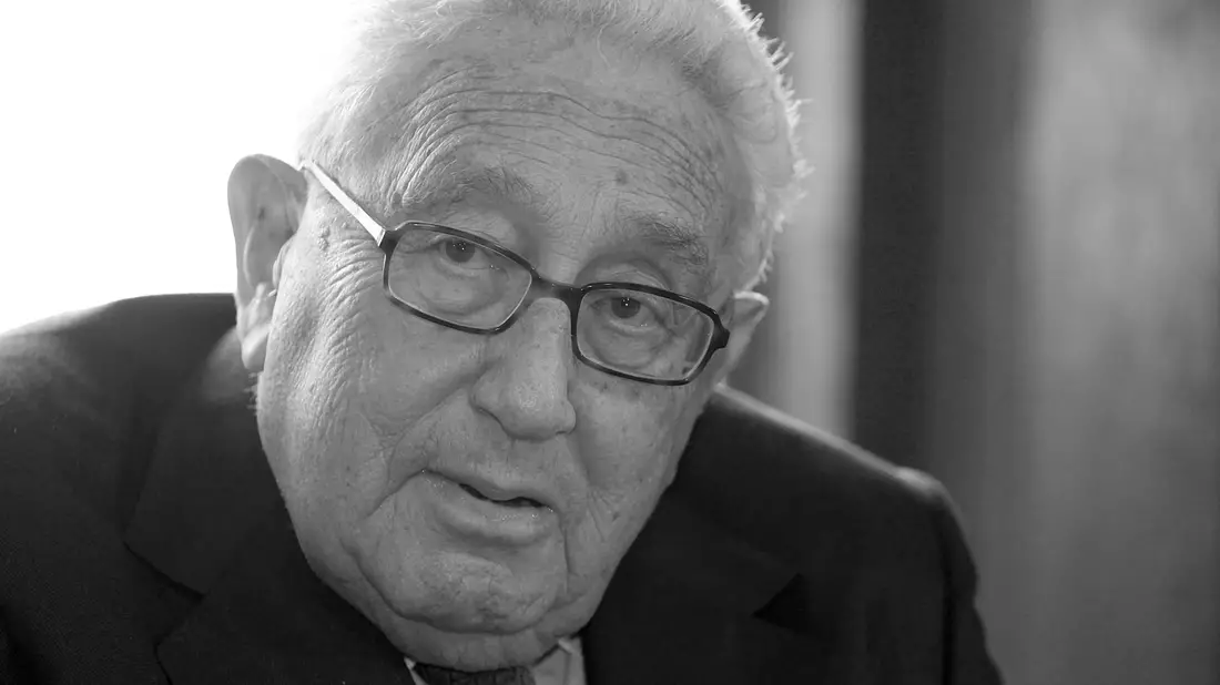 Der ehemalige US-Außenminister Henry Kissinger starb im Alter von 100 Jahren in seinem Zuhause im Bundesstaat Connecticut. - Bild: Daniel Karmann/dpa
