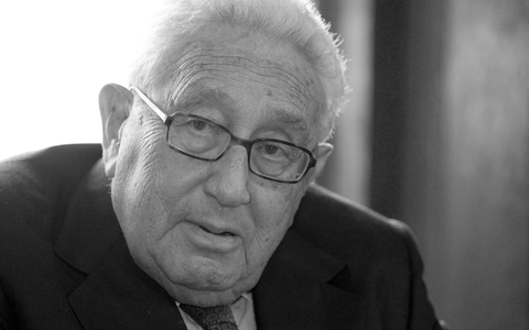Der ehemalige US-Außenminister Henry Kissinger starb im Alter von 100 Jahren in seinem Zuhause im Bundesstaat Connecticut. - Foto: Daniel Karmann/dpa