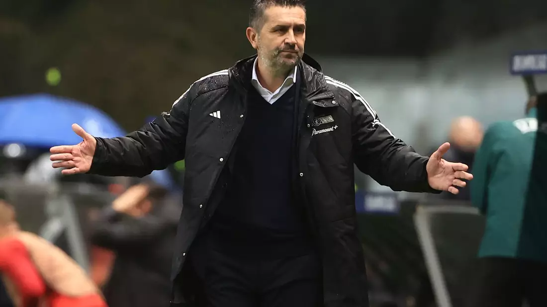 Feierte seine Premiere als neuer Trainer des 1. FC Union Berlin: Nenad Bjelica. - Bild: Luis Vieira/AP
