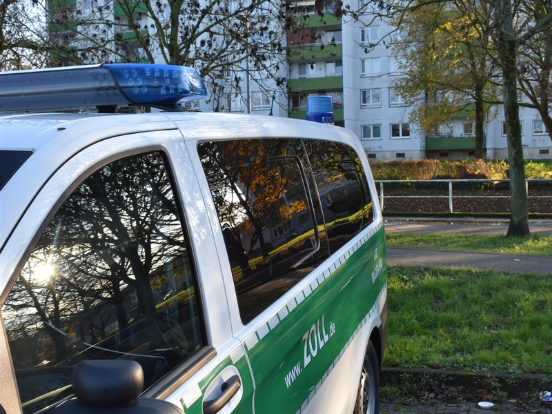HZA-KR: Krefelder Zoll führt Großeinsatz gegen illegale Beschäftigung und Sozialbetrug durch - Foto: presseportal.de