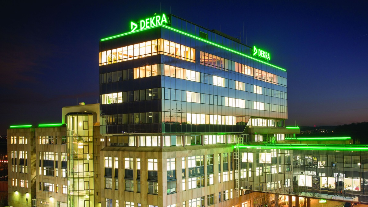 Trotz moderater Weltwirtschaft: DEKRA rechnet 2023 mit historischem Absatzrekord - Foto: presseportal.de