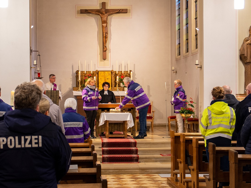 POL-BOR: Verkehrssicherheitsandacht 2023 - zum Gedenken an die Unfallopfer - Foto: presseportal.de