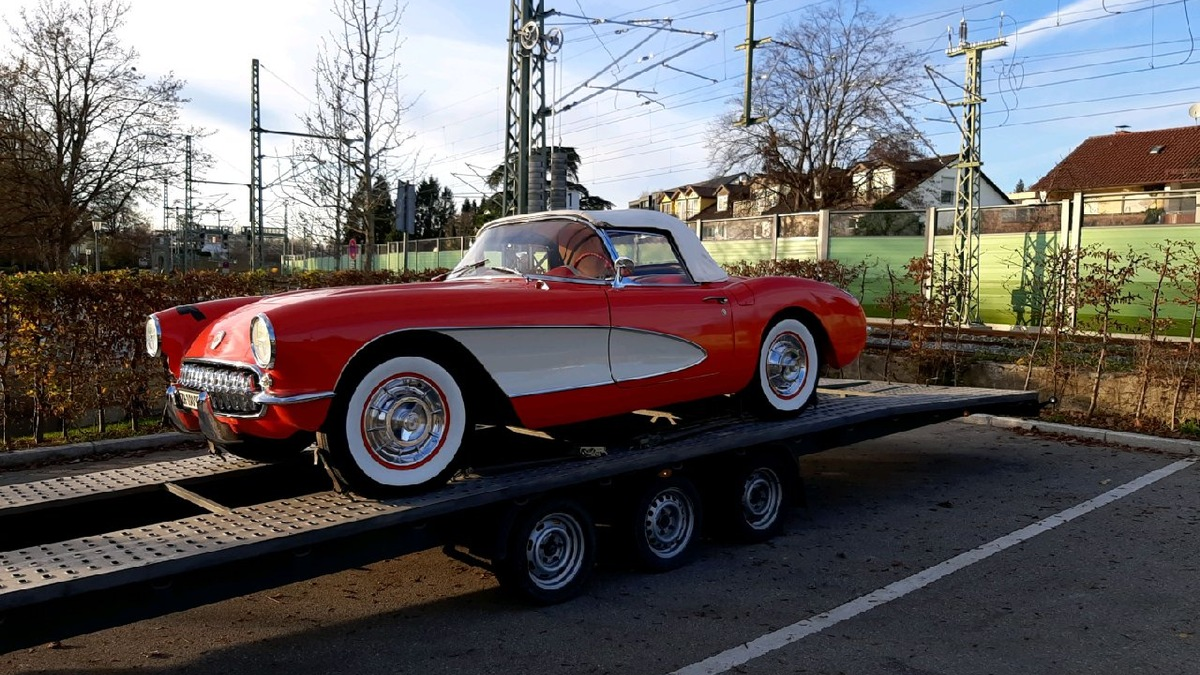 HZA-UL: Zoll erwischt Osteuropäer beim Sportwagenschmuggel - Foto: presseportal.de