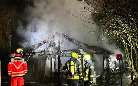 POL-GT: Brand eines Gartenhauses am Herderweg - Foto: presseportal.de