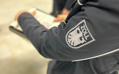 HZA-GI: Saubere Sache Zoll prüft Gebäudereinigungsbranche im Rahmen einer bundesweiten Schwerpunktprüfung - Foto: presseportal.de