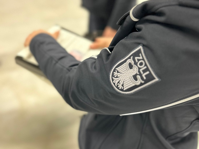 HZA-GI: Saubere Sache Zoll prüft Gebäudereinigungsbranche im Rahmen einer bundesweiten Schwerpunktprüfung - Foto: presseportal.de